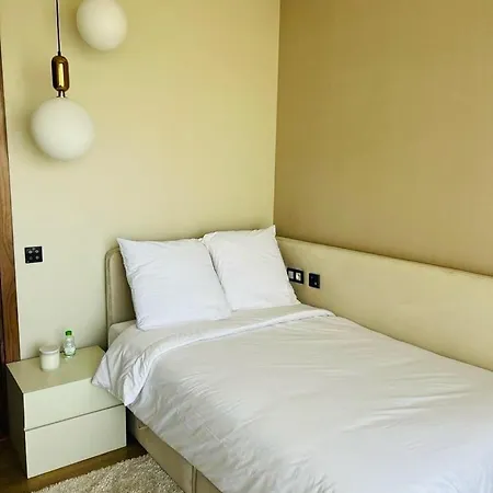 Apartment Allo Immo